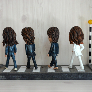 100% fait à la main conception personnalisée Bobble tête <span class=keywords><strong>Figurine</strong></span> célèbre chanteur résine Statue polyrésine matériel - Product Image 6