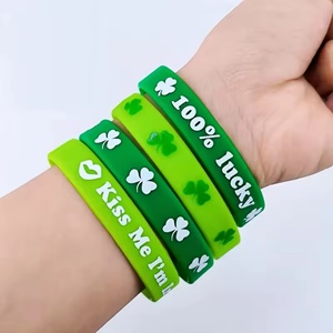 Bracelet en silicone personnalisé avec logo, motif de dessin animé, bracelet promotionnel adapté aux cadeaux de fête - Product Image 4