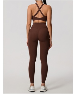 Nuovo Set Sportivo da Donna 4 Pezzi 2026 a Vita Alta con Spalline Incrociate per Yoga, Palestra e Fitness, Asciugatura Rapida per Attività all'Aperto - Product Image 5