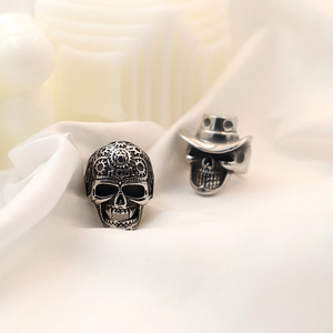 Cincin tengkorak punk Gotik pria dan wanita, cincin tengkorak gaya baru bahan baja tahan karat untuk pria dan wanita - Product Image 6