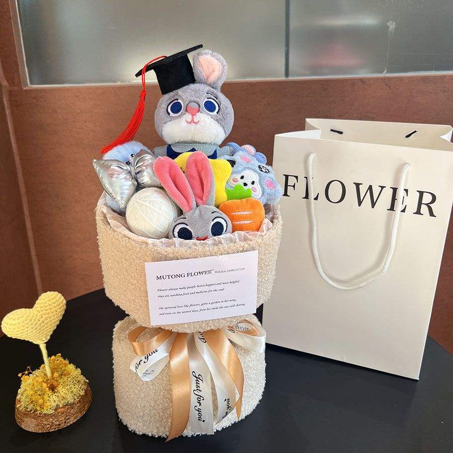 ช่อดอกไม้สีขาวฟ้าสำหรับรับปริญญา + การ์ด