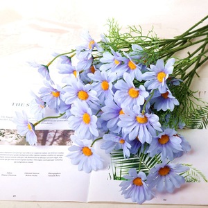 Fleurs artificielles en soie Kch, marguerites réalistes, décoration d'intérieur, accessoires de mariage, bouquet multicolore - Product Image 4