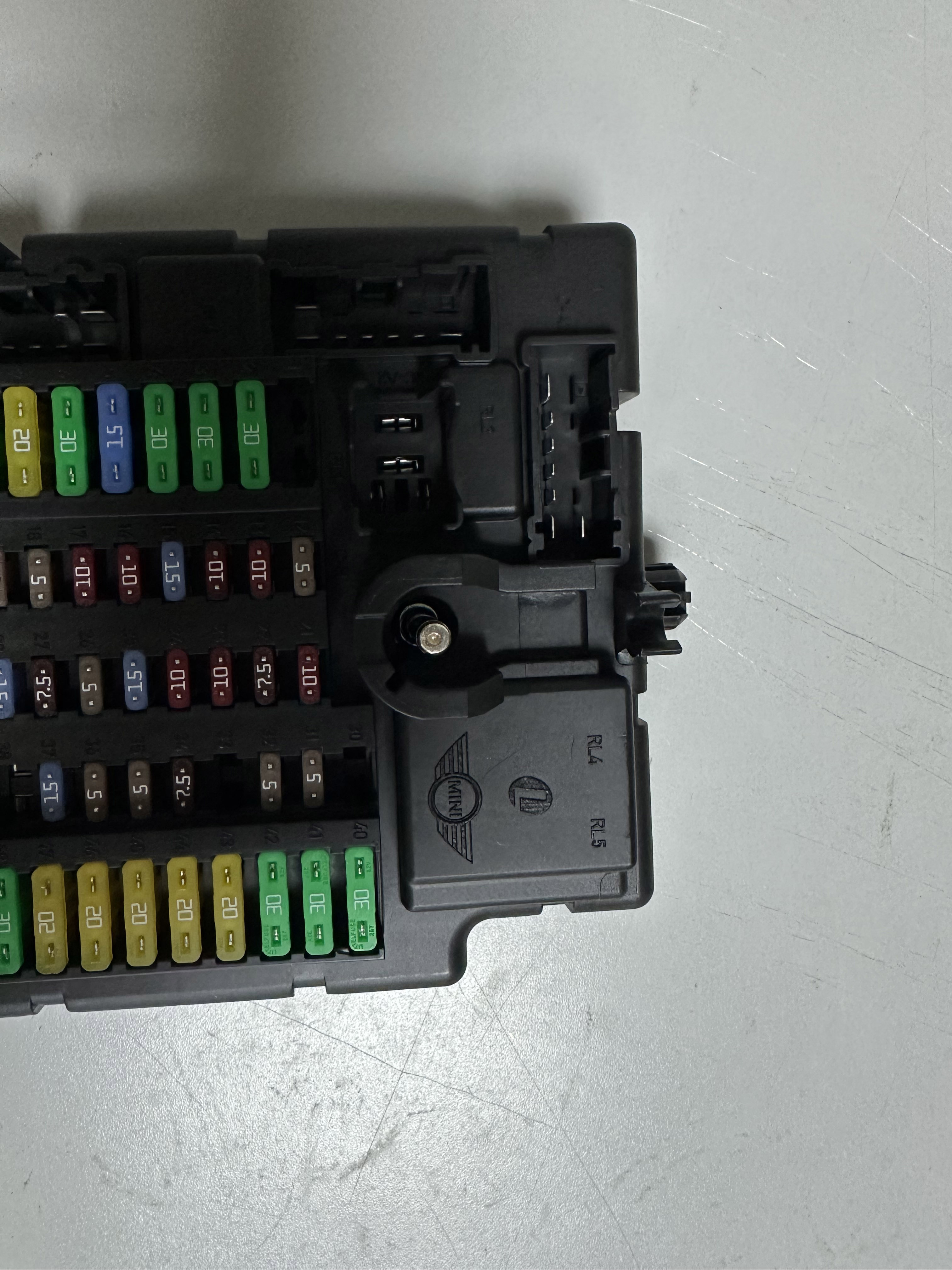 Genuine Quality Fuse Box 61359813622 for Mini Cooper R60