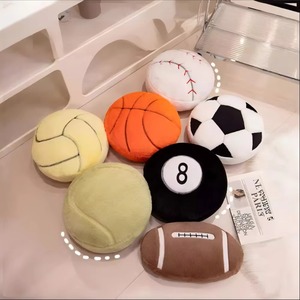 Coussin en peluche de basketball doux et moelleux pour les amateurs de sport, décoration de jour de match, confort pour la chambre - Product Image 1