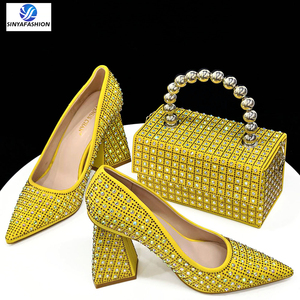 Set di <span class=keywords><strong>scarpe</strong></span> da donna di nuovo stile <span class=keywords><strong>con</strong></span> pietre belle <span class=keywords><strong>scarpe</strong></span> italiane da abbinare alla borsa da donna Set di <span class=keywords><strong>scarpe</strong></span> da festa - Product Image 3