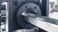 Máquina Perfiladora de Rodillos FORJEN de Precisión Controlada por PLC con Motor y Engranajes para Perfiles de Cartón Plano Tipo C/U