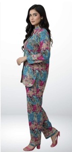 Ensemble coordonné deux pièces pour femmes, confortable, respirant, respectueux de l'environnement, ensemble Kurti et pantalon assorti, tenue décontractée élégante pour toutes les saisons - Product Image 2