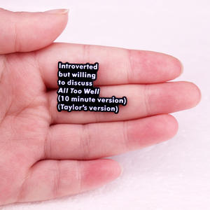 Alfileres <span class=keywords><strong>de</strong></span> solapa <span class=keywords><strong>de</strong></span> Metal personalizados <span class=keywords><strong>Taylor</strong></span> Songs Fan Pins <span class=keywords><strong>de</strong></span> solapa conmemorativos All Too Well Badge Pin <span class=keywords><strong>de</strong></span> esmalte suave <span class=keywords><strong>de</strong></span> Metal personalizado - Product Image 5