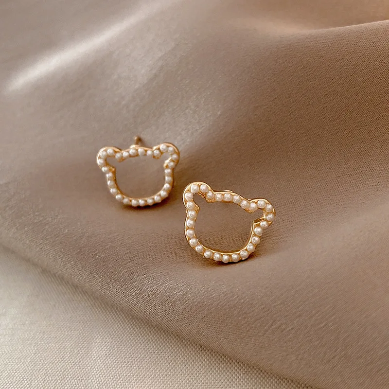 2022 Fashion earrings women hoops vintage mental simple elegant asymmetric ins style earrings