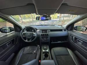 Land Rover <span class=keywords><strong>Discovery</strong></span> d'occasion <span class=keywords><strong>2018</strong></span> SUV Transmission automatique Sièges en cuir 110 000 kilomètres Voiture privée durable - Product Image 5