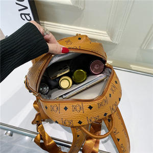 Nuovo Zaino in PU 2023 di Tendenza alla Moda Stile Europeo e Americano con Stampa di Lettere Borsa da <span class=keywords><strong>Donna</strong></span> di <span class=keywords><strong>Marca</strong></span> Firmata - Product Image 5