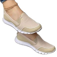 Sepatu kasual minimalis, bernapas, warna solid, nyaman, ujung bulat, sol tebal, sol empuk.