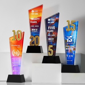 रंग मुद्रण पुरस्कार ग्लास ट्रॉफी कस्टम आकार धातु नंबर 1 2 5 10 15 20 25 साल की घटना क्रिस्टल ट्रॉफी - Product Image 3