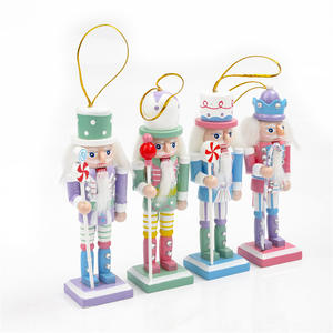 Décoration de Noël en bois rose en forme de <span class=keywords><strong>casse</strong></span>-<span class=keywords><strong>noisette</strong></span>, mini-statue à <span class=keywords><strong>suspendre</strong></span> pour la maison - Product Image 3