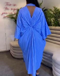 เดรสลำลองลายทางประดับเพชรพลอยสำหรับผู้หญิงไซส์ใหญ่ สไตล์หลวมๆ ผ่าข้าง แฟชั่นขายดีประจำฤดูร้อน - Product Image 2