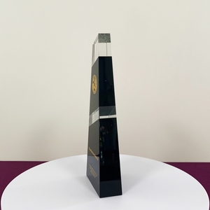 Trofeo de cristal negro personalizado, medalla de premios corporativos de alta calidad y placas para regalos de bienvenida de seguros - Product Image 5