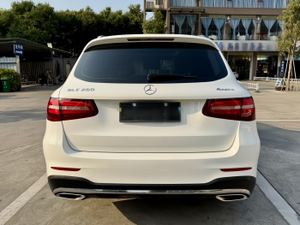 二手二手车-用于中国工厂的GLC汽油车 - Product Image 3