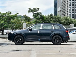 ออดี้ คิว7 รุ่นปี 2025 45 TFSI ควอตโตร เอส ไลน์ แบล็ค อิดิชั่น - Product Image 3