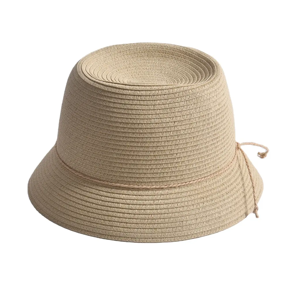 Женская соломенная шляпа с короткими полями