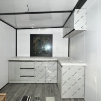 Casa Contenedor de Acero Expandible Moderna de 20 pies, 30 pies, 40 pies con Techo, Cocina Prefabricada, Dormitorio y Baño