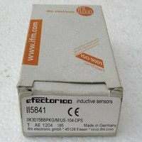Plc 1pc New Ii5841 Proximity Switch in Box Free Shipping for Warranty Product
