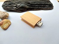 Memoria USB de almacenamiento de 1GB-64GB, diseño único de libro de madera, estilo de interfaz Stick 2,0 con capacidad de 16GB