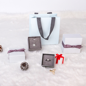 Personalized Special Shaped Velour Diamond Ring Jewelry Set Gift Packaging Hard Cardboard Paper Box For Wedding Souvenir Treat
