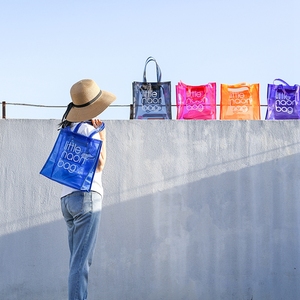 Bolso <span class=keywords><strong>de</strong></span> <span class=keywords><strong>Playa</strong></span> <span class=keywords><strong>de</strong></span> Plástico Transparente Personalizado con Logotipo para Mujer, <span class=keywords><strong>Bolsas</strong></span> <span class=keywords><strong>de</strong></span> Compras Transparentes para Chicas, Bolso Tote <span class=keywords><strong>de</strong></span> PVC Neón - Product Image 4