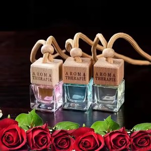 Di lusso portatile Mini appesa legno Cool <span class=keywords><strong>auto</strong></span> profumo deodorante per ambienti in stile moderno di vendita calda vetro flaconcino liquido deodorante per ambienti - Product Image 2