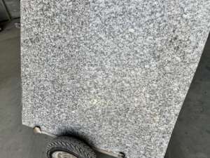 แผ่นหินแกรนิตสีฟ้ามหาสมุทรอินเดียที่มีความต้องการสูงดีไซน์ทันสมัยสำหรับผนังห้องครัวกลางแจ้งและห้องน้ำพื้นกระเบื้องขัดและเปลวไฟ - Product Image 3