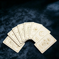 Jeu de cartes de tarot Oracle personnalisable KingCards avec emballage personnalisé, effet holographique et estampage à chaud, incluant un livret