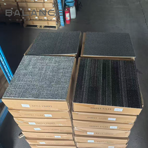 Dalles de moquette Balance Luxury 100% nylon, tuftées de haute qualité, pour bureaux commerciaux, 50x50cm, directement de l'usine OEM - Product Image 2