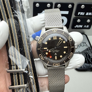 Nuevo Reloj de Buceo VSF 8806 con Movimiento de Titanio, Versión 007 <span class=keywords><strong>James</strong></span> <span class=keywords><strong>Bond</strong></span>, Reloj de Lujo para Hombre con Luz Nocturna e Impermeable - Product Image 1