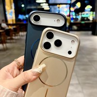 Casing ponsel magnetis dengan polkadot, casing penutup ponsel mewah ultra-tipis bahan logam magnetis untuk iPhone 17 dan 16 Pro Max