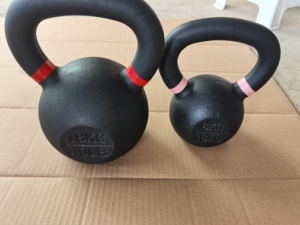 Équipement de gymnastique Entraînement sportif à domicile <span class=keywords><strong>Kettlebell</strong></span> bon marché 10kg 12kg 16kg <span class=keywords><strong>20kg</strong></span> 24kg 28kg 32kg Kettlebells - Product Image 3