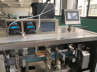 Machine de remplissage et de scellage de liquides pour ampoules en plastique 10 ml, machine de formage-remplissage-scellage