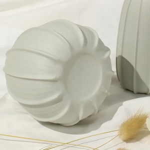 YBH nordique élégant mat <span class=keywords><strong>moderne</strong></span> Vase en céramique décoration de la maison de haute qualité Vase en porcelaine écologique Art déco pour table - Product Image 2