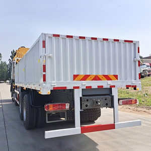 <span class=keywords><strong>Grue</strong></span> hydraulique montée sur <span class=keywords><strong>camion</strong></span> Howo, télécommandée, 10/12/25/50 tonnes, 6x4/8x4, avec flèche télescopique – Vente chaude usine - Product Image 4