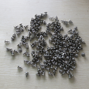 Boulons <span class=keywords><strong>de</strong></span> moyeu Torx à bride centrale <span class=keywords><strong>M16</strong></span> chariots élévateurs 1007708 goujons bride M10X125 poulie et écrou boulon boulons écrous <span class=keywords><strong>de</strong></span> <span class=keywords><strong>roue</strong></span> en titane - Product Image 5