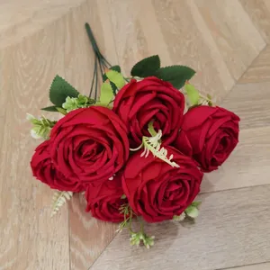 Composizione Floreale Artificiale a 7 Rose per Matrimoni, Decorazioni per Natale, Laurea, Halloween, Capodanno, Pasqua - Product Image 2