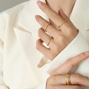 Custom Luxury Stainless Steel Frosted <b>Ring</b> Gold Plated Couplr <b>Ring</b> Jewelry - Product Image 3