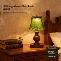 Lampe de table tactile à piles avec abat-jour en verre, lumière verte, design luxueux pour chambre à coucher, chevet et salon