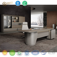 Bureau de direction de luxe moderne avec serrure à empreinte digitale et éclairage d'ambiance LED à commande sonore, style italien pour PDG