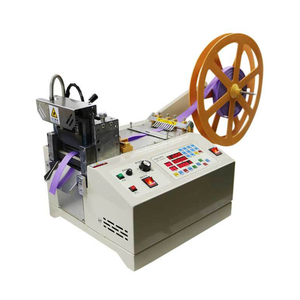 Trou de carte d'identité de présence en aluminium Machine de découpe de <span class=keywords><strong>cartes</strong></span> en plastique PVC PET - Product Image 1