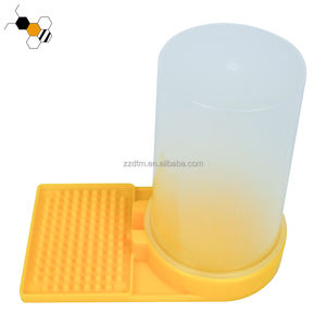 Abreuvoir d'entrée pour ruche - Product Image 1