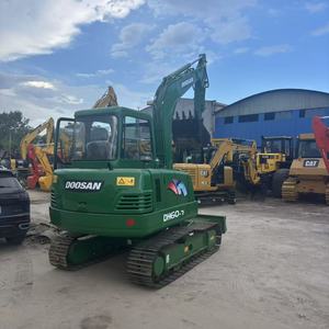 รถขุดตีนตะขาบ Doosan DH60-7 สีเขียว รถขุดไฮดรอลิกขนาดเล็ก อุปกรณ์ก่อสร้าง - Product Image 2