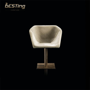 <span class=keywords><strong>Tabouret</strong></span> <span class=keywords><strong>de</strong></span> <span class=keywords><strong>bar</strong></span> italien moderne <span class=keywords><strong>de</strong></span> luxe et minimaliste au design dernier cri, chaise <span class=keywords><strong>de</strong></span> <span class=keywords><strong>bar</strong></span> hexagonale tissée <span class=keywords><strong>de</strong></span> haute qualité <span class=keywords><strong>en</strong></span> <span class=keywords><strong>cuir</strong></span> <span class=keywords><strong>véritable</strong></span> sur mesure - Product Image 3