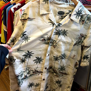 <span class=keywords><strong>Camicia</strong></span> da Donna <span class=keywords><strong>Beige</strong></span> con Stampa Floreale Hawaiana e Ricami, Sexy, a Maniche Corte, 100% <span class=keywords><strong>Lino</strong></span> Traspirante, Casual, con Bottoni, per la Spiaggia - Product Image 1