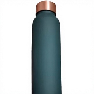 Bouteille en cuivre indien pur 100% bouteille d'eau en cuivre imprimé pour Gym Sport et voyage propose une bouteille d'eau Dirking fabriquée en inde - Product Image 1