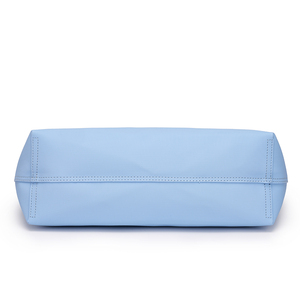 Le Fourre-Tout Est Fabriqué à Partir de Deux Côtés en PVC de Haute Qualité, et Connecté à un Portefeuille - Product Image 4